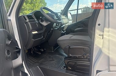 Вантажний фургон Renault Master 2020 в Нововолинську