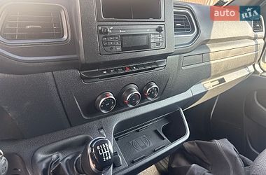 Вантажний фургон Renault Master 2020 в Нововолинську