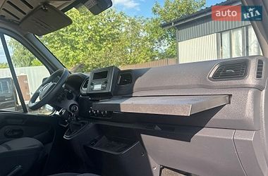 Вантажний фургон Renault Master 2020 в Нововолинську