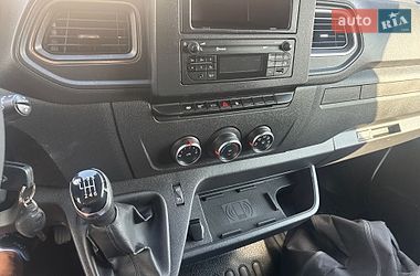 Вантажний фургон Renault Master 2020 в Нововолинську