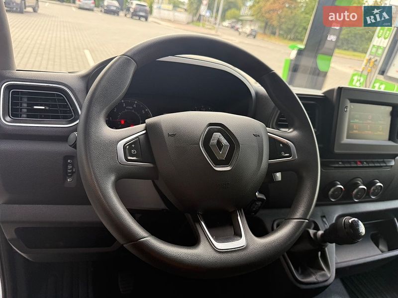 Вантажний фургон Renault Master 2022 в Луцьку