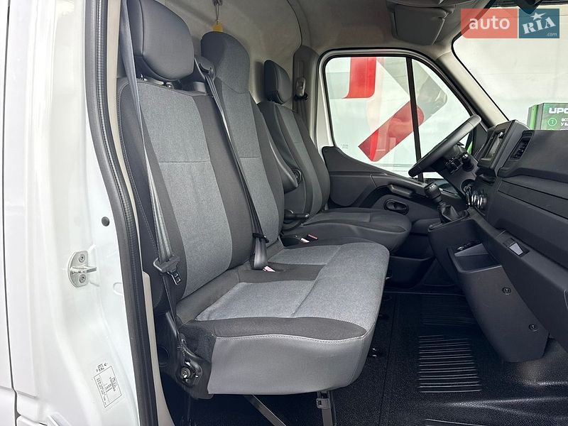 Вантажний фургон Renault Master 2022 в Луцьку