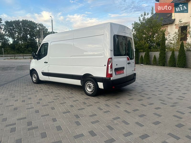Грузовой фургон Renault Master 2017 в Ровно