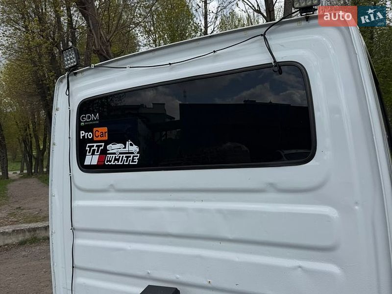 Эвакуатор Renault Master 2007 в Львове фото 10 Эвакуатор Renault Master 2007 в Львове
