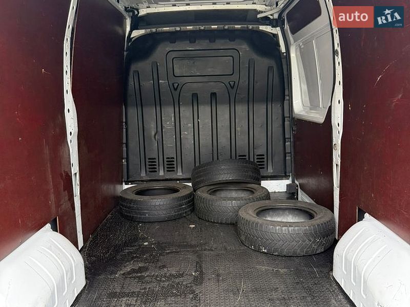 Вантажний фургон Renault Master 2019 в Дніпрі