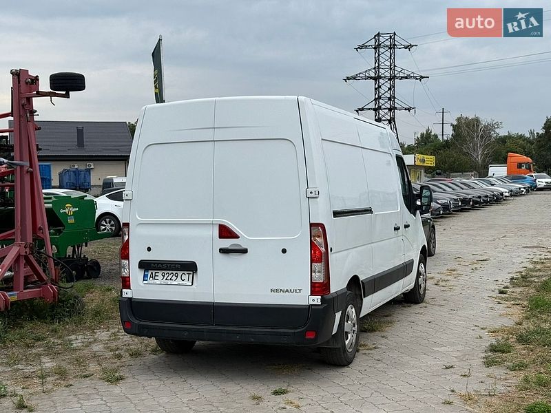 Вантажний фургон Renault Master 2019 в Дніпрі