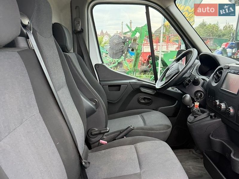 Вантажний фургон Renault Master 2019 в Дніпрі