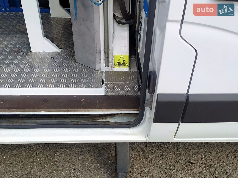 Автовышка Renault Master 2016 в Ровно