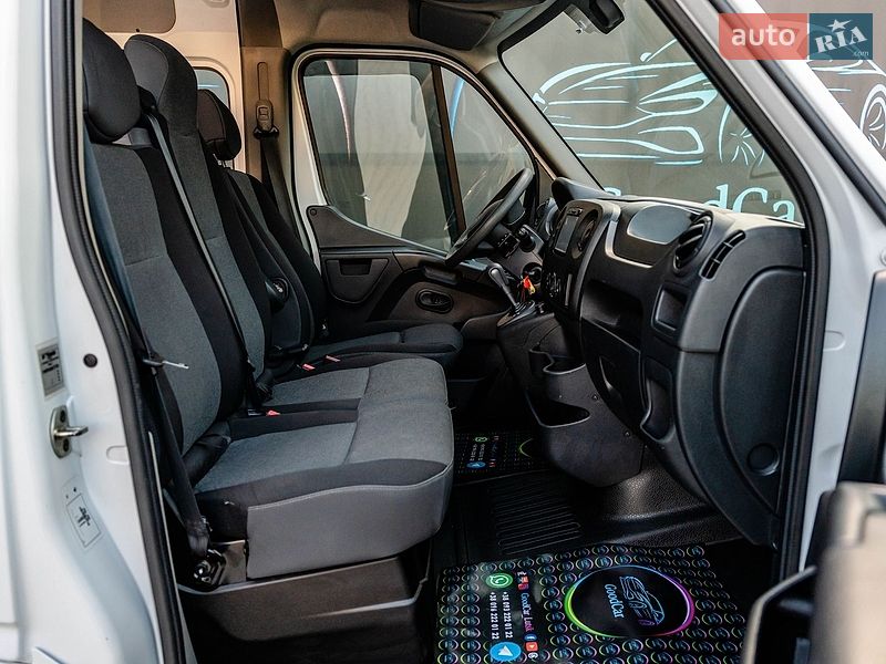 Грузопассажирский фургон Renault Master 2019 в Луцке