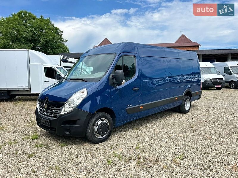 Вантажний фургон Renault Master 2016 в Хусті