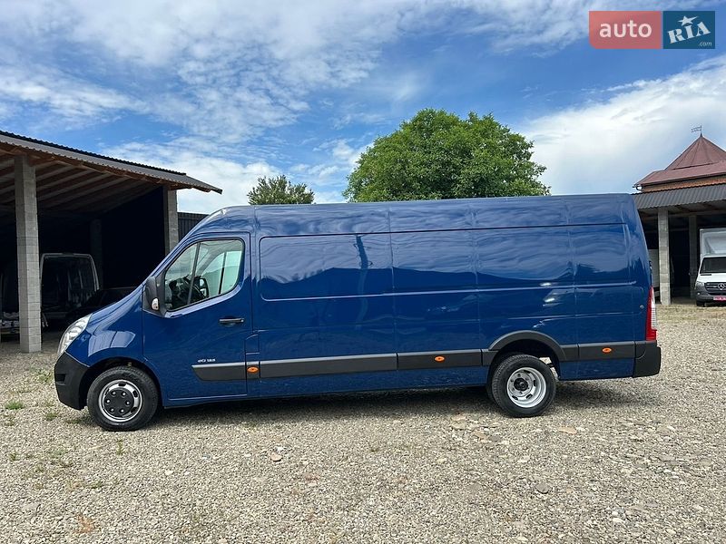 Вантажний фургон Renault Master 2016 в Хусті