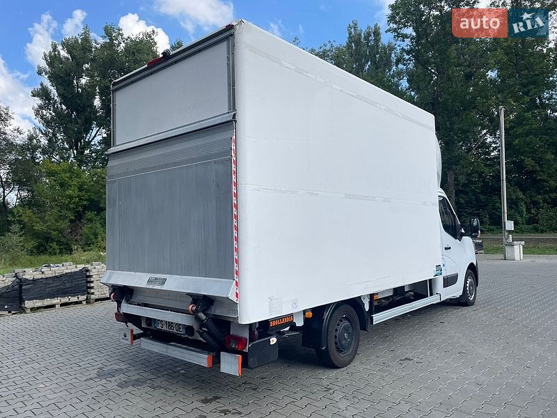 Вантажний фургон Renault Master 2021 в Дрогобичі