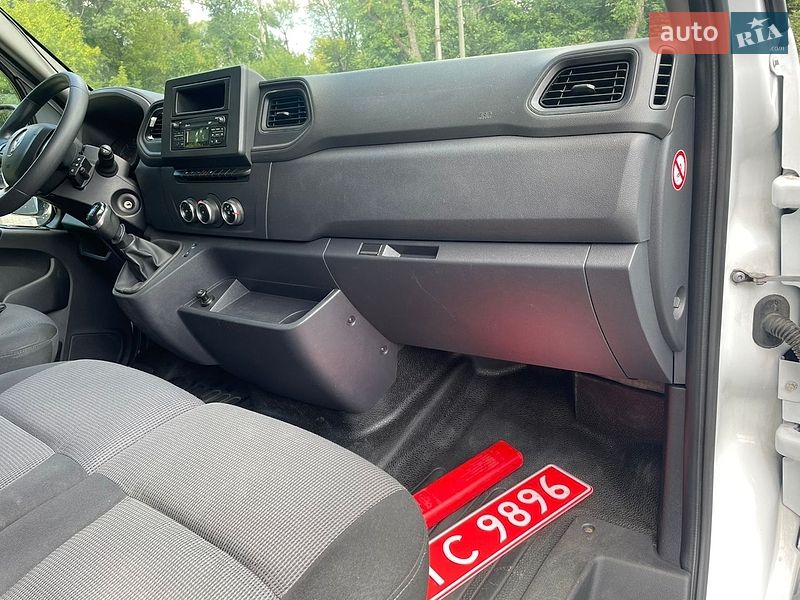 Вантажний фургон Renault Master 2021 в Дрогобичі