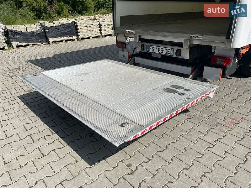 Вантажний фургон Renault Master 2021 в Дрогобичі