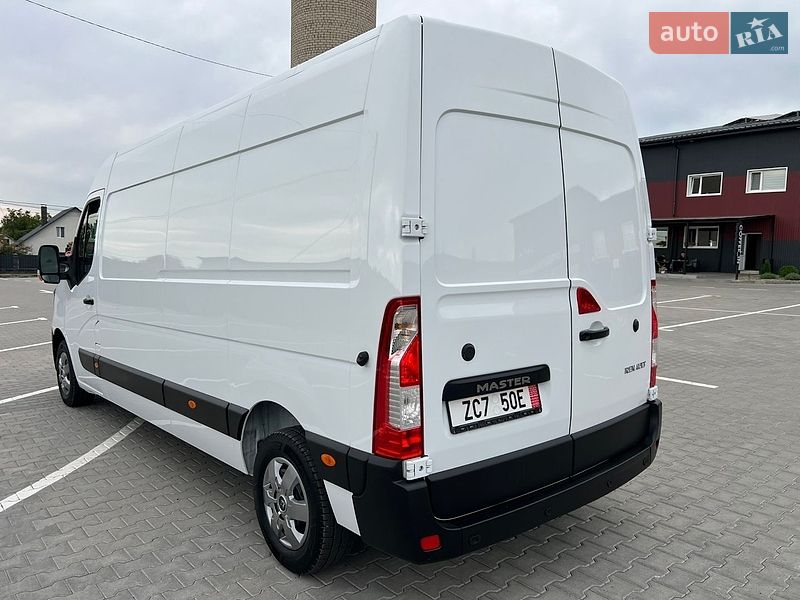 Микроавтобус грузовой (до 3,5т) Renault Master 2022 в Дубно
