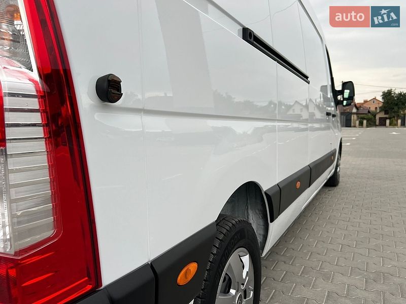 Микроавтобус грузовой (до 3,5т) Renault Master 2022 в Дубно