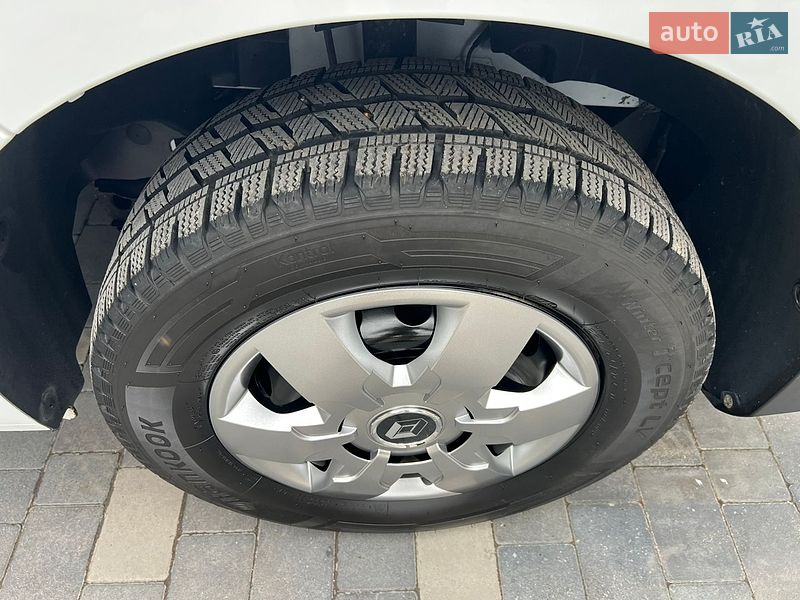 Микроавтобус грузовой (до 3,5т) Renault Master 2022 в Дубно