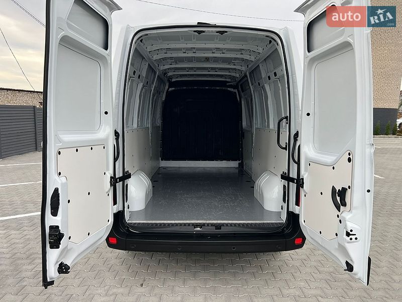 Микроавтобус грузовой (до 3,5т) Renault Master 2022 в Дубно