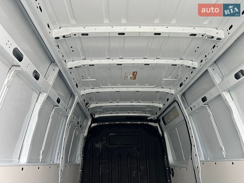 Микроавтобус грузовой (до 3,5т) Renault Master 2022 в Дубно