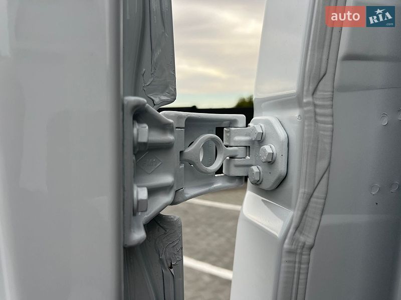 Микроавтобус грузовой (до 3,5т) Renault Master 2022 в Дубно