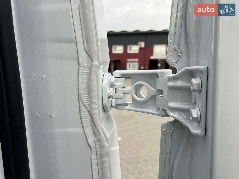 Микроавтобус грузовой (до 3,5т) Renault Master 2022 в Дубно