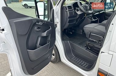 Микроавтобус грузовой (до 3,5т) Renault Master 2022 в Дубно
