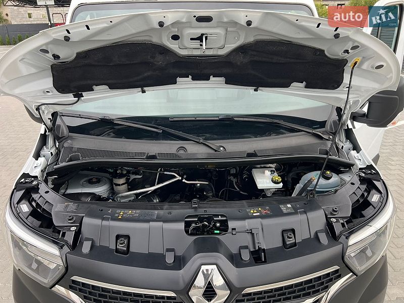 Микроавтобус грузовой (до 3,5т) Renault Master 2022 в Дубно