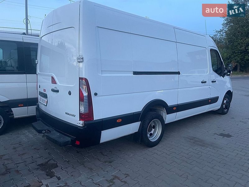 Грузовой фургон Renault Master 2015 в Луцке