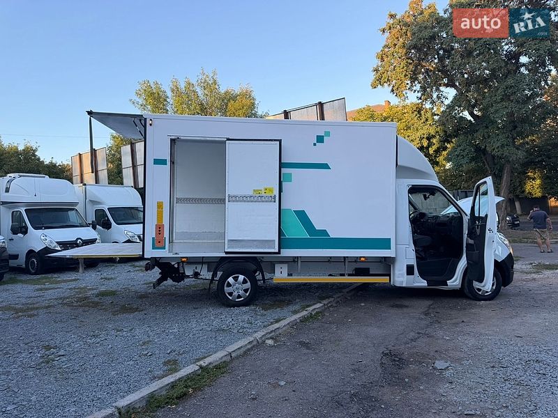 Інші вантажівки Renault Master 2018 в Рівному