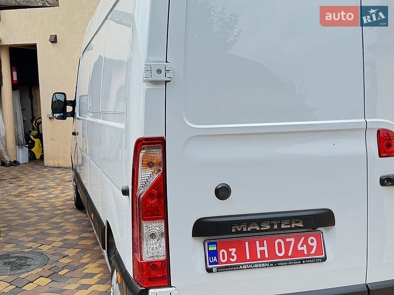 Вантажний фургон Renault Master 2022 в Києві