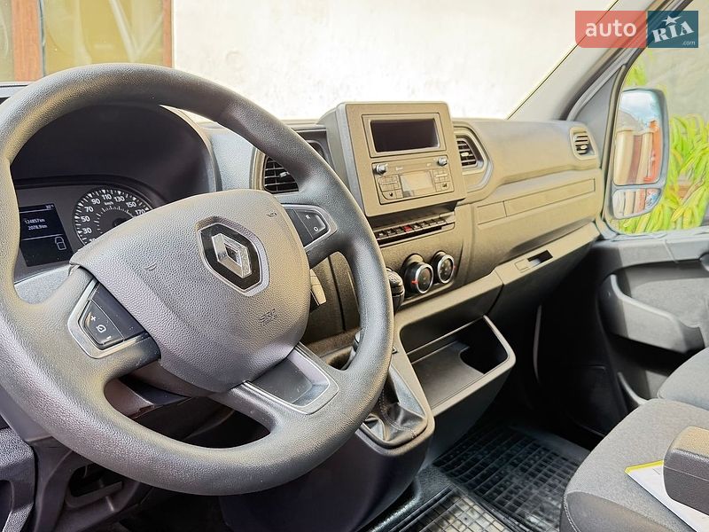 Грузовой фургон Renault Master 2022 в Киеве