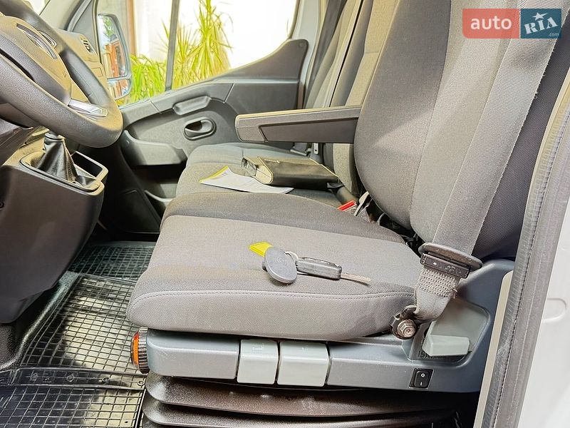 Вантажний фургон Renault Master 2022 в Києві