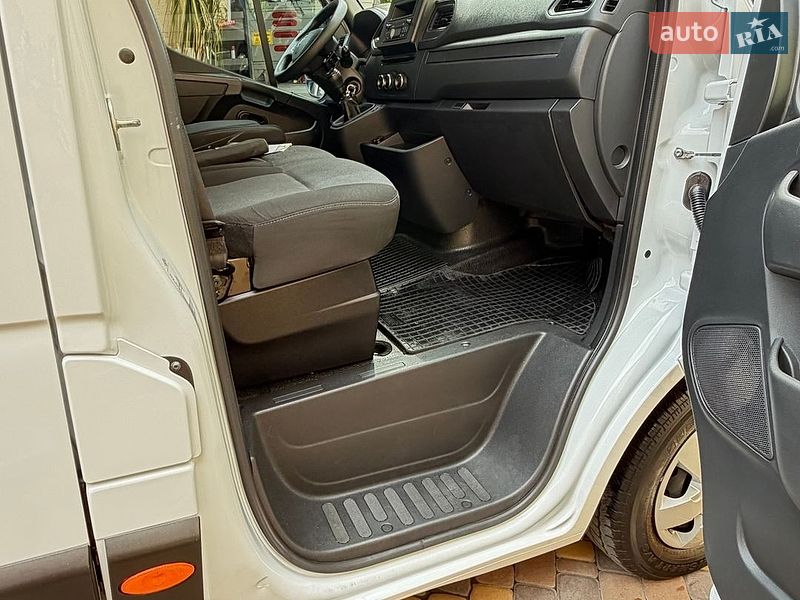 Вантажний фургон Renault Master 2022 в Києві