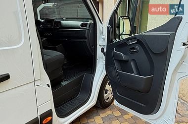 Вантажний фургон Renault Master 2022 в Києві