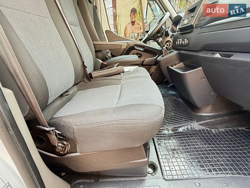 Вантажний фургон Renault Master 2022 в Києві