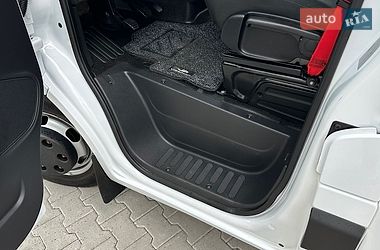 Грузовой фургон Renault Master 2022 в Львове