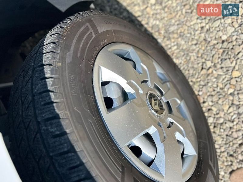 Грузовой фургон Renault Master 2022 в Хусте фото 23 Грузовой фургон Renault Master 2022 в Хусте