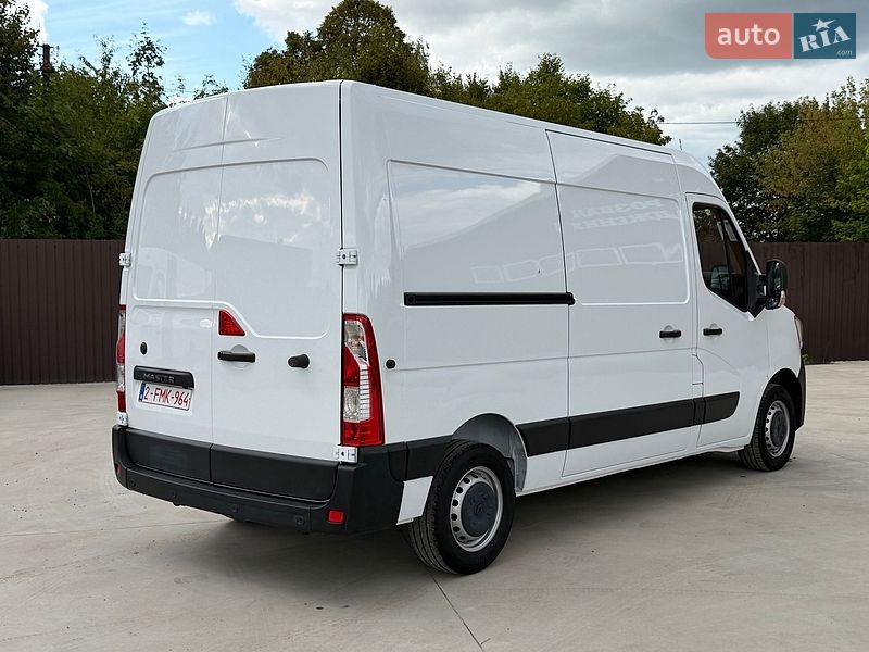 Вантажний фургон Renault Master 2023 в Млиніві