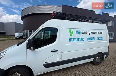 Вантажний фургон Renault Master 2015 в Луцьку