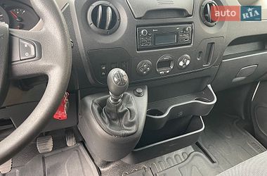 Вантажний фургон Renault Master 2017 в Луцьку