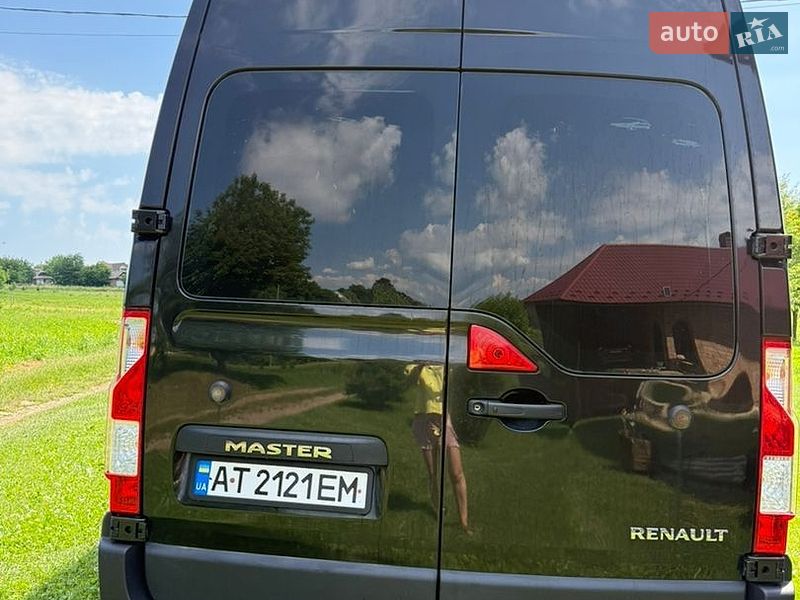 Грузовой фургон Renault Master 2018 в Косове