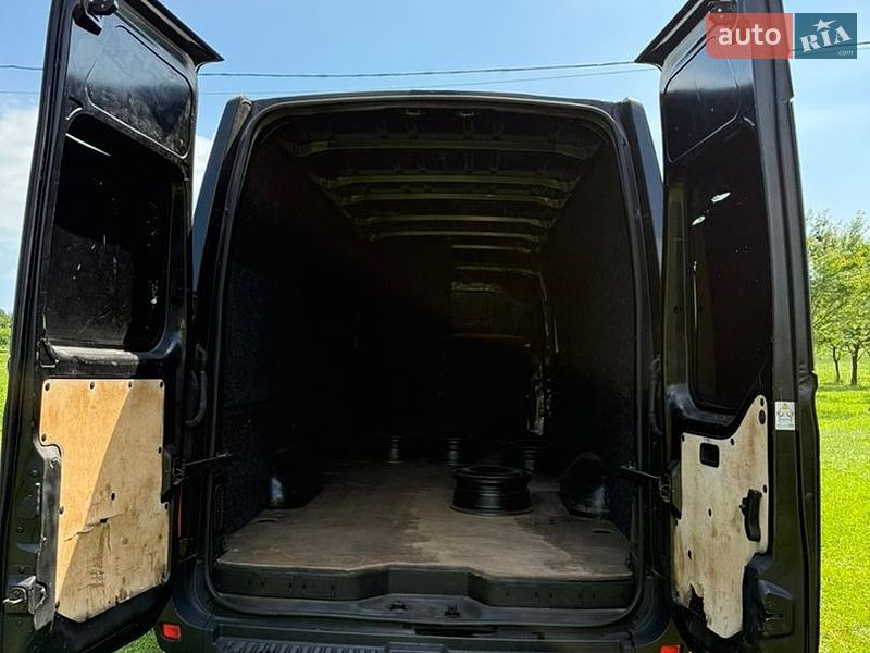 Грузовой фургон Renault Master 2018 в Косове