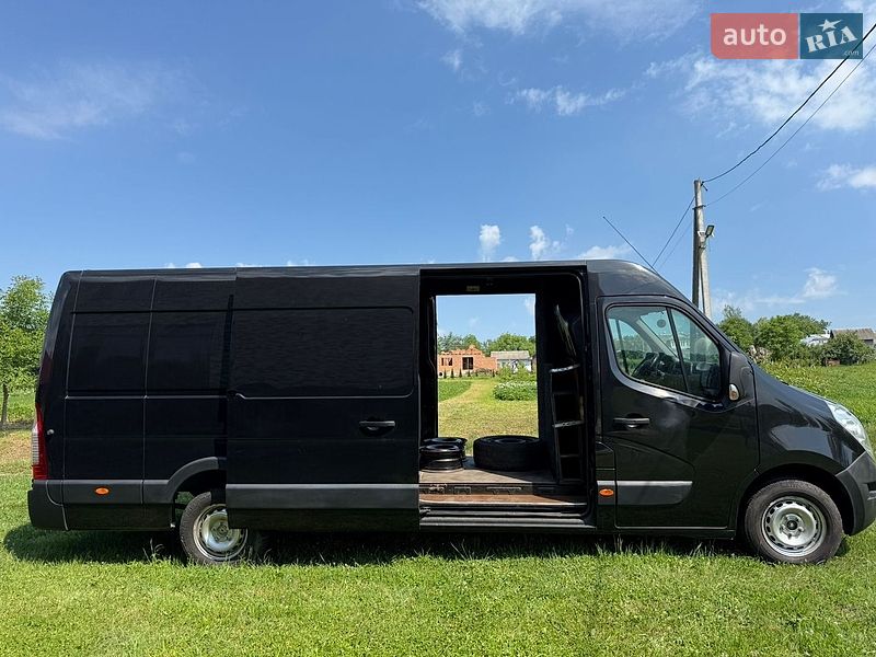 Грузовой фургон Renault Master 2018 в Косове