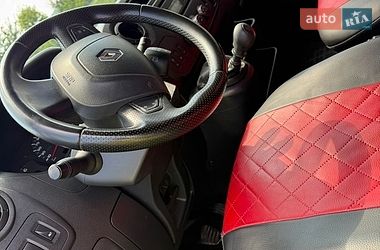 Грузовой фургон Renault Master 2018 в Косове