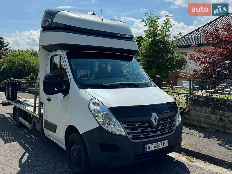 Автовоз Renault Master 2015 в Коломые