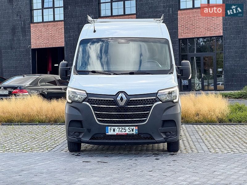 Вантажний фургон Renault Master 2021 в Рівному