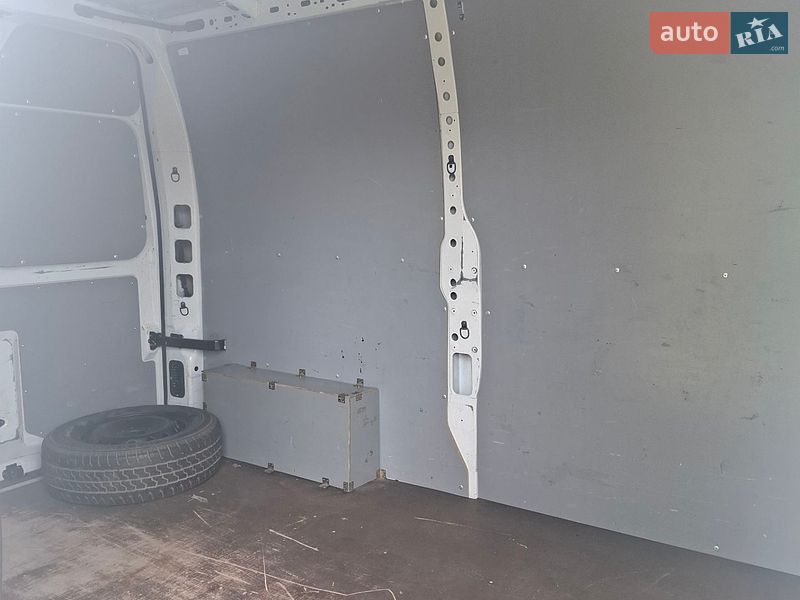 Вантажний фургон Renault Master 2015 в Житомирі фото 11 Вантажний фургон Renault Master 2015 в Житомирі