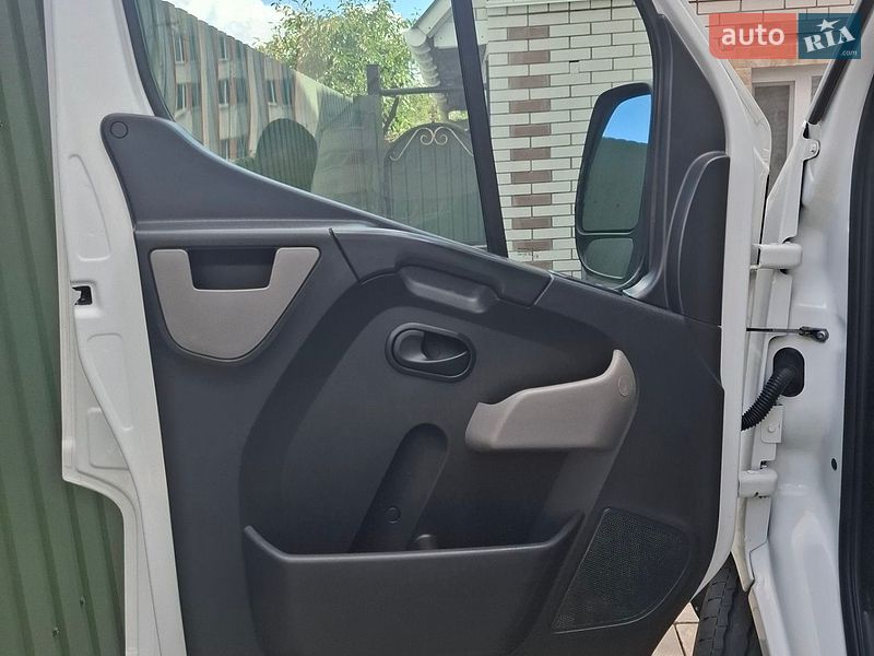 Вантажний фургон Renault Master 2015 в Житомирі фото 18 Вантажний фургон Renault Master 2015 в Житомирі