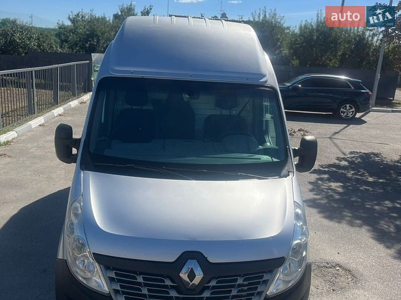 Вантажний фургон Renault Master 2015 в Харкові