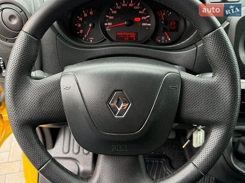 Вантажний фургон Renault Master 2019 в Тернополі